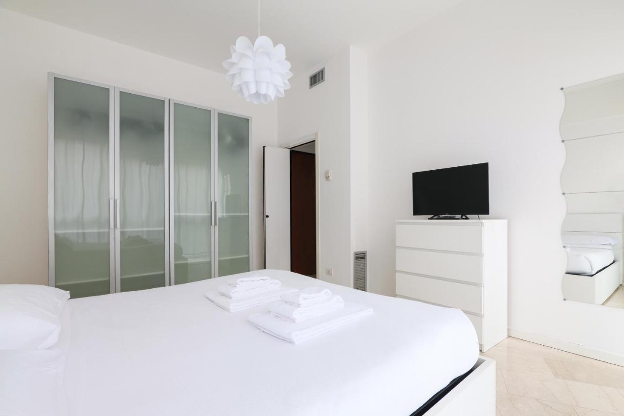 Prestige Boutique Homes - Duomo 1 Milano Eksteriør billede